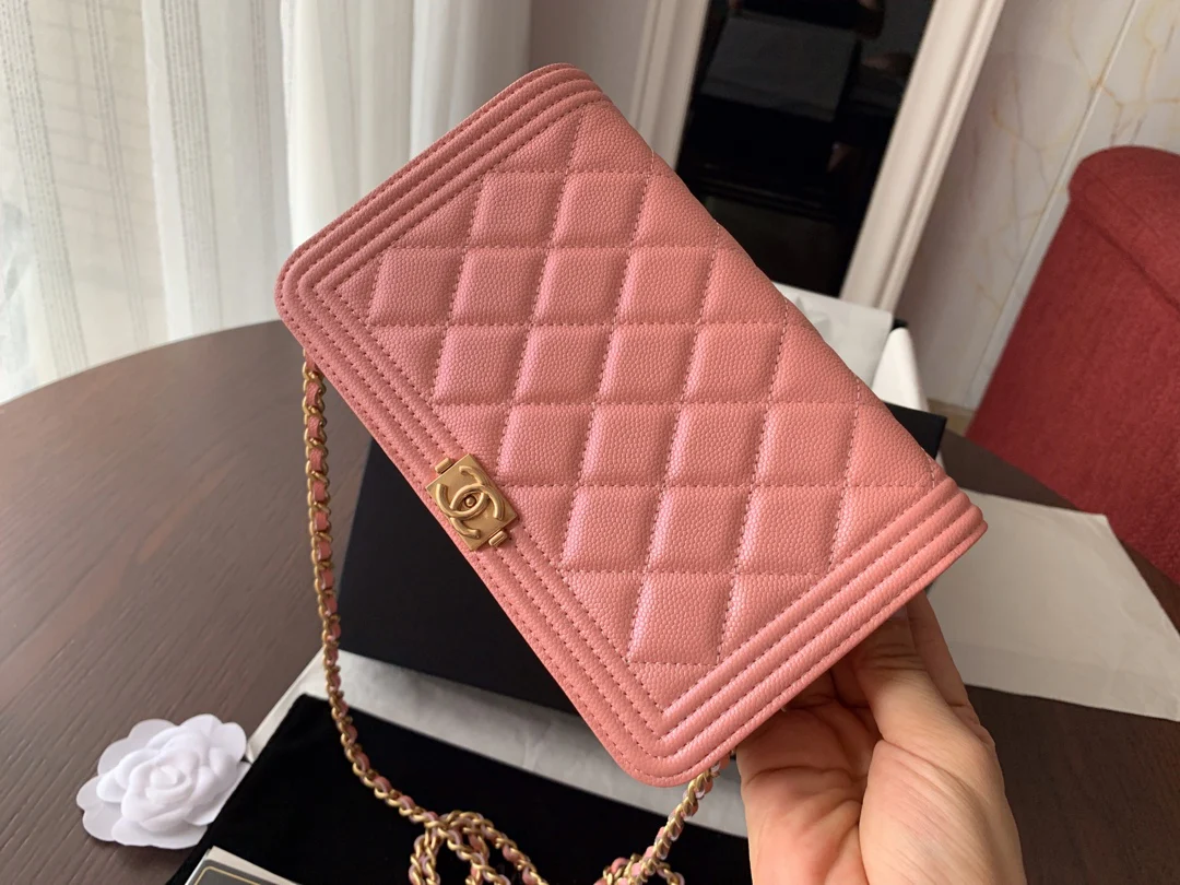 Chanel Boy WOC Pearl Collection - Глянцевая кожа - 2