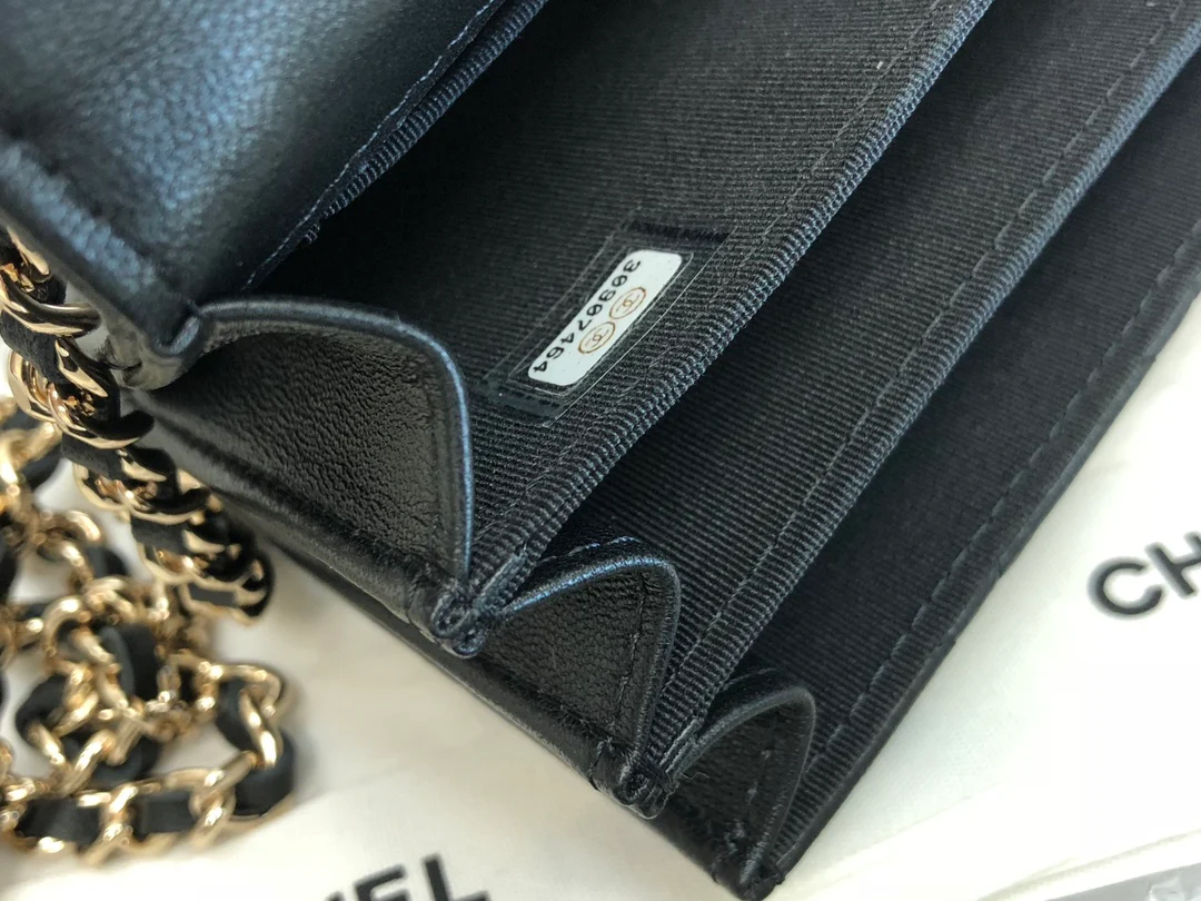 Маленькая сумка Chanel 2022 Métiers d'Art Collection — черный — кожа ягненка