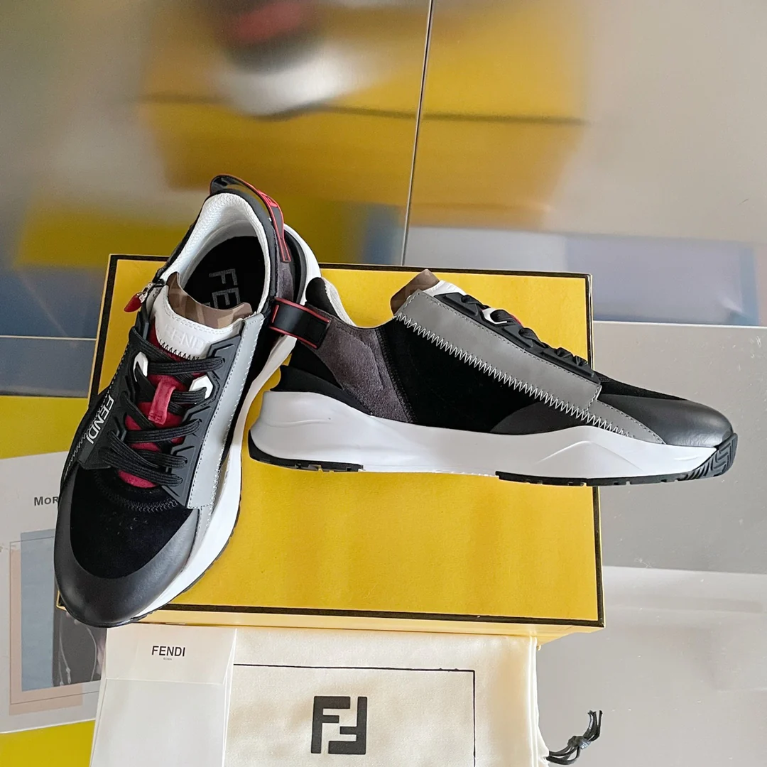 Fendi - Повседневные кроссовки - Черные на молнии