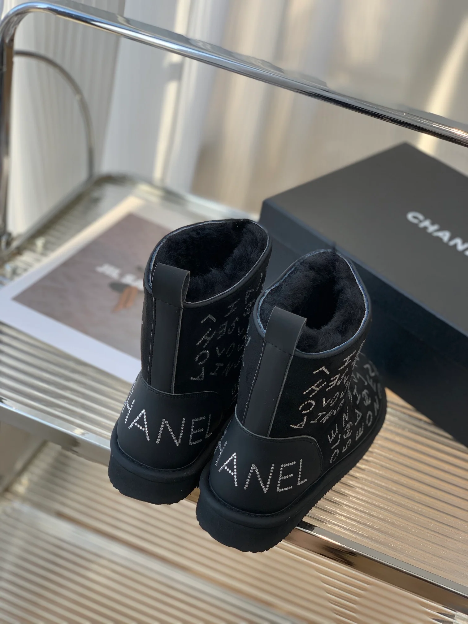 Снежные сапоги Chanel