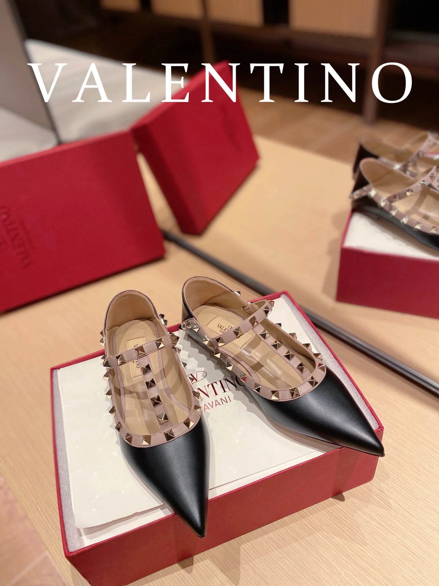 балетки Valentino с острым носком