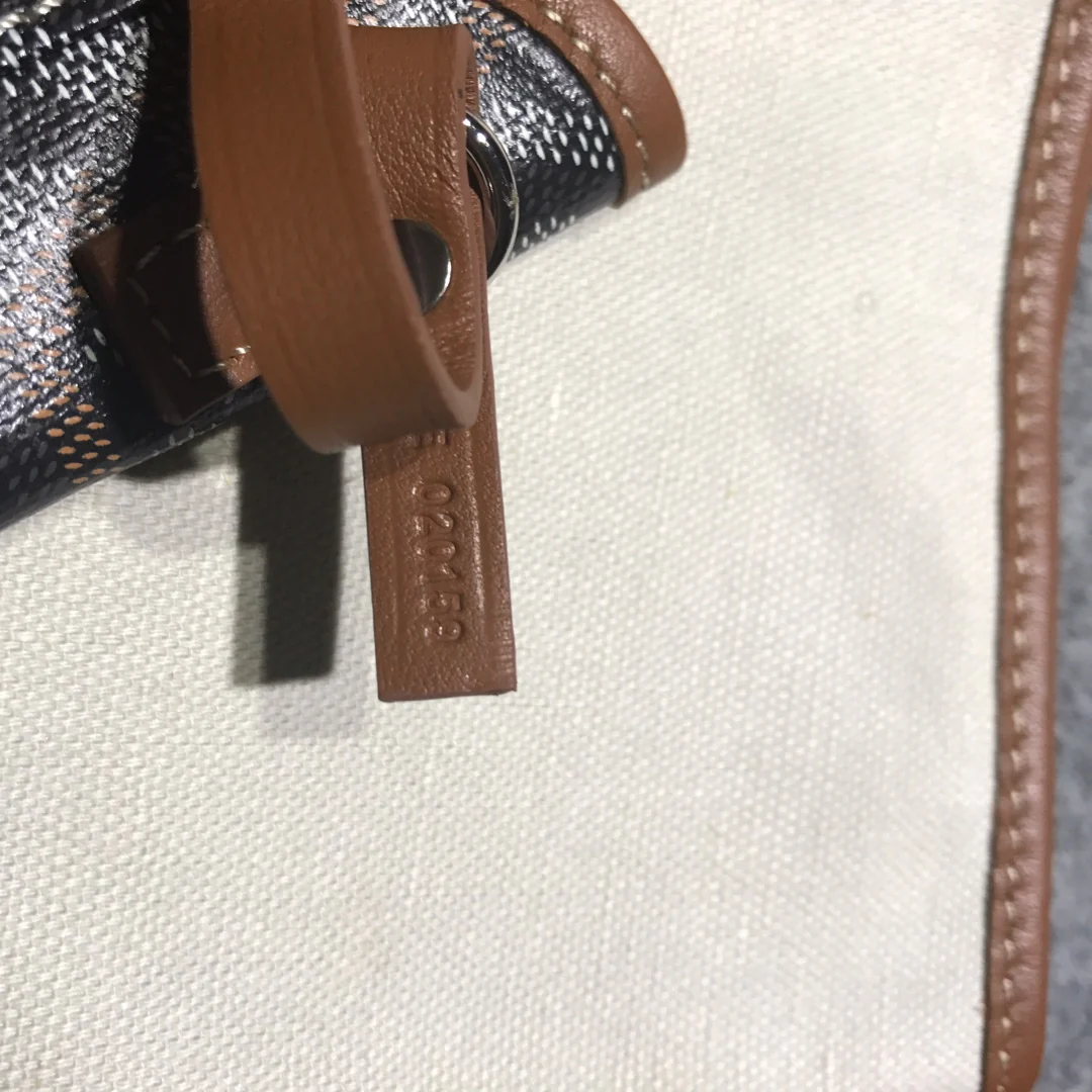 Goyard-Сен-Луи-Пертюи-черный