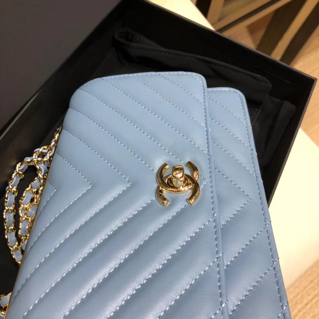 Chanel-trendy-cc-woc-19cm-6