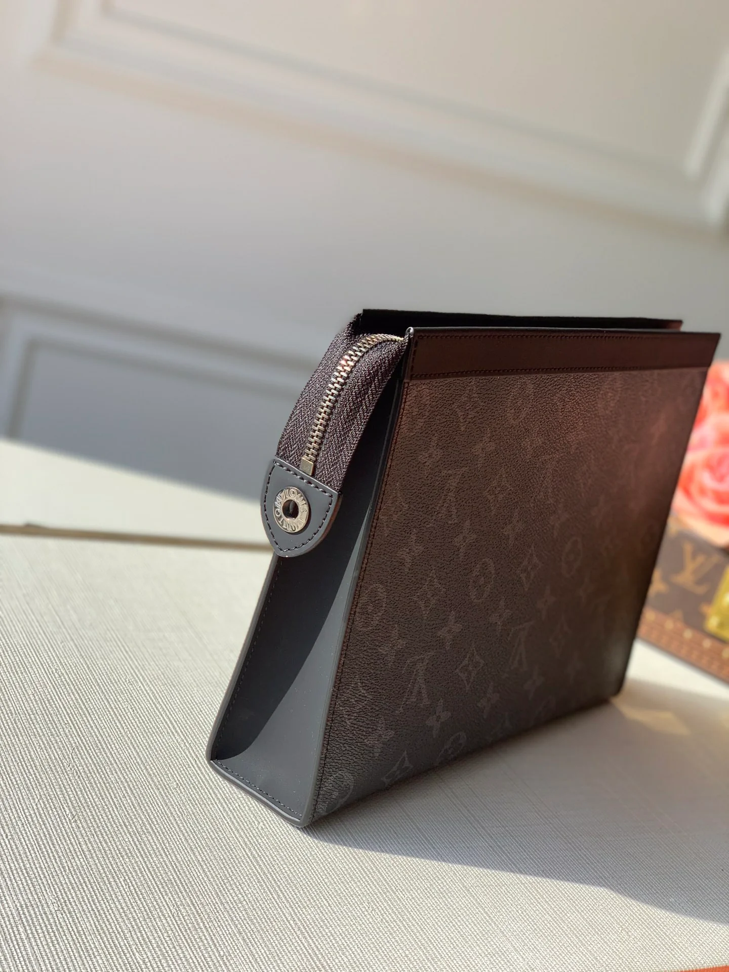 lv-m61692-Радужное сцепление