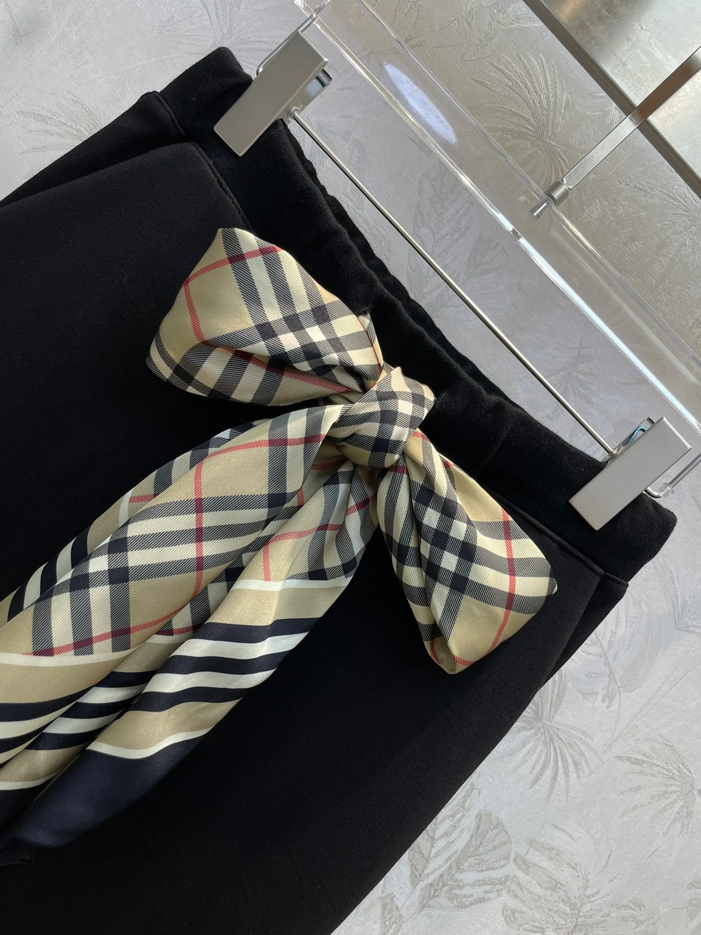 Брюки прямого кроя с широкими штанинами, шарф, модель Burberry 2403 Classic Check