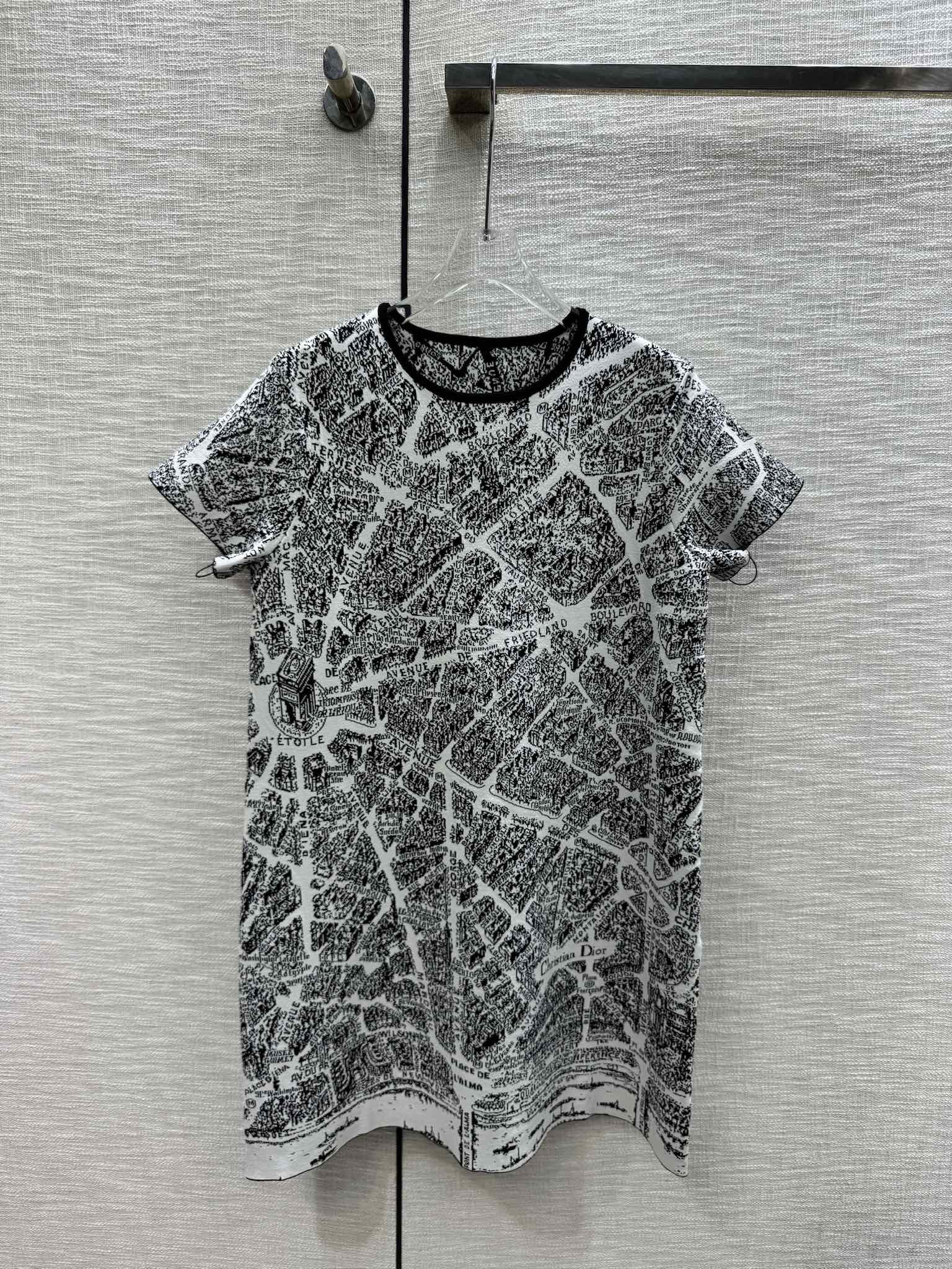 Платье Dior 2403 из коллекции ?Карта Парижа?