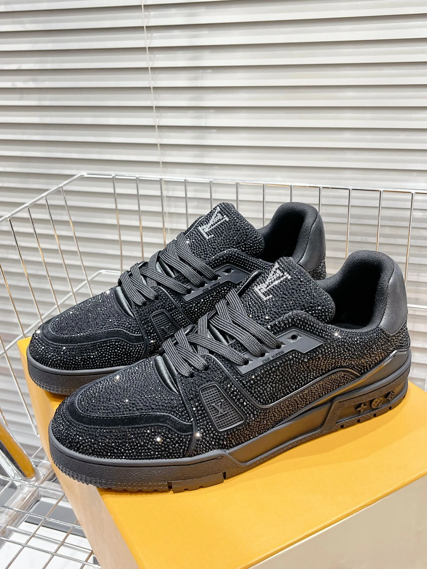 Кроссовки LV Trainer - обувь для скейтбординга - глянцевый черный - унисекс