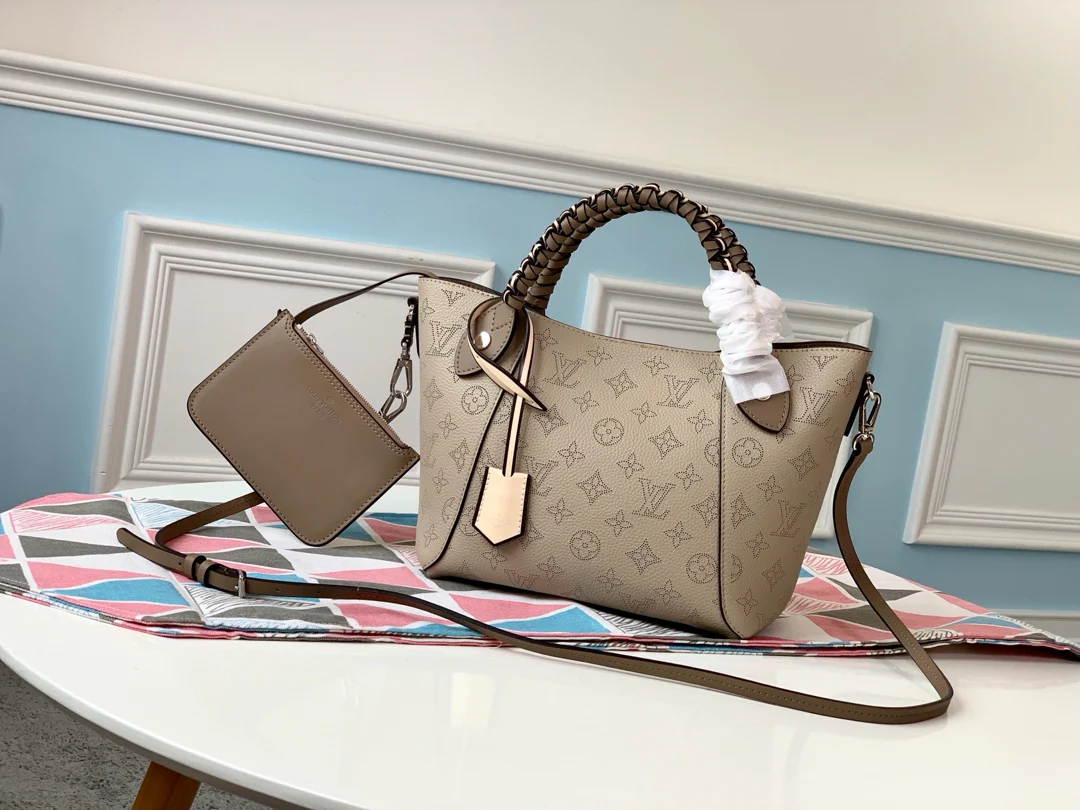 m53914-LV-2019-Hina Сумочка - Маленькая