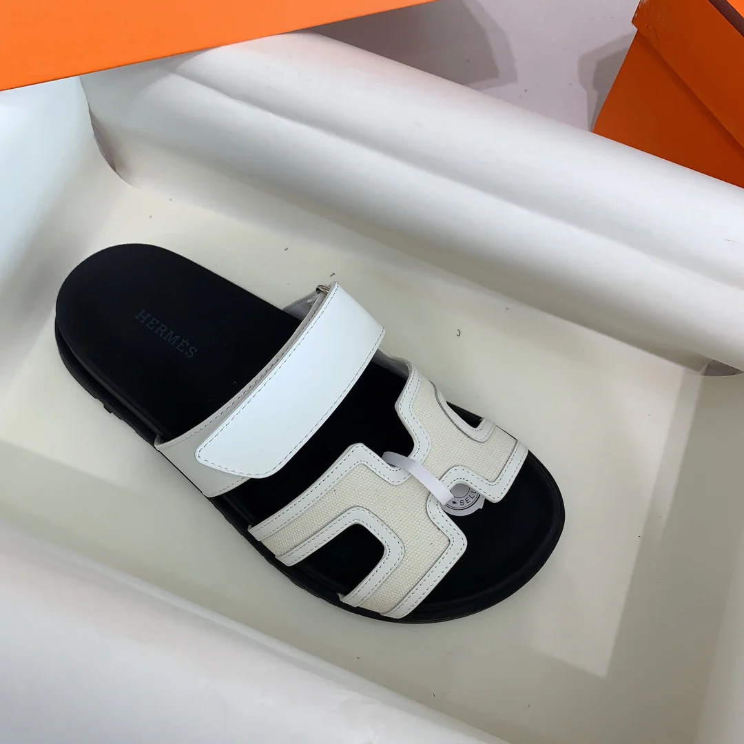 Шелковые кожаные тапочки Hermes - белые