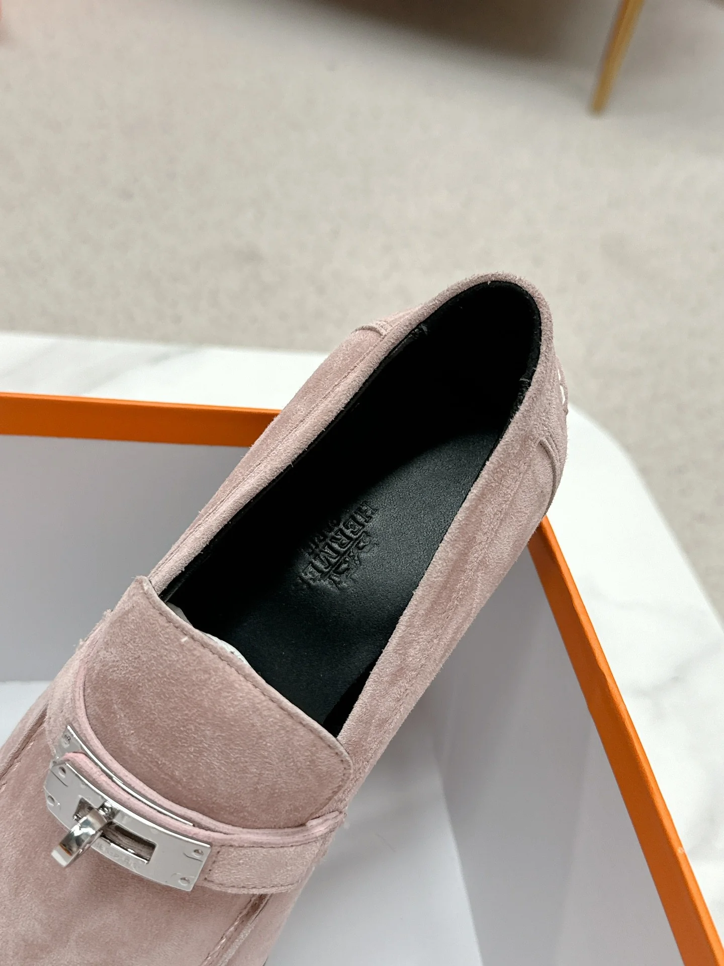 Лоферы Hermes 2024 - розовые