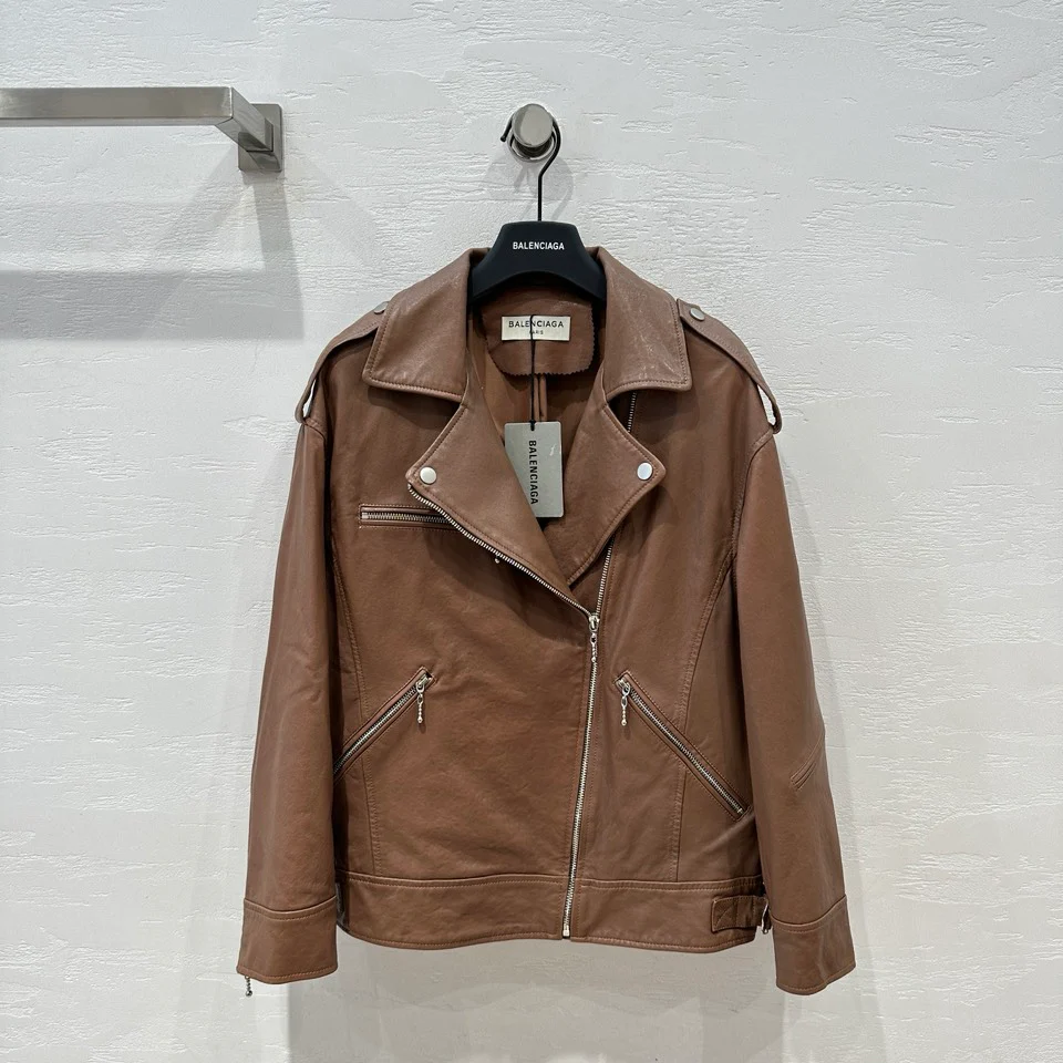 Balenciaga - 2403 - Новинка ранней весны - Стильная кожаная мотоциклетная куртка - Коричневая
