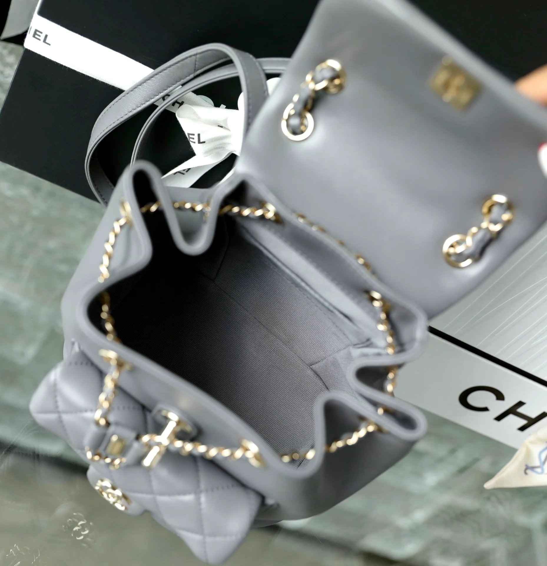 Новая коллекция Chanel ?Ранняя весна 2022? — рюкзак Duma — 1 шт.