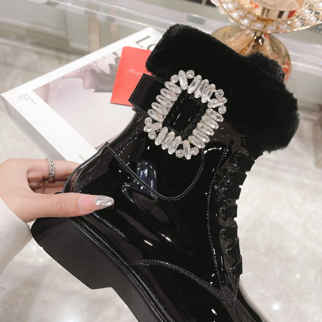 Новые шерстяные ботильоны RV осень/зима 2021 с пряжкой и стразами.