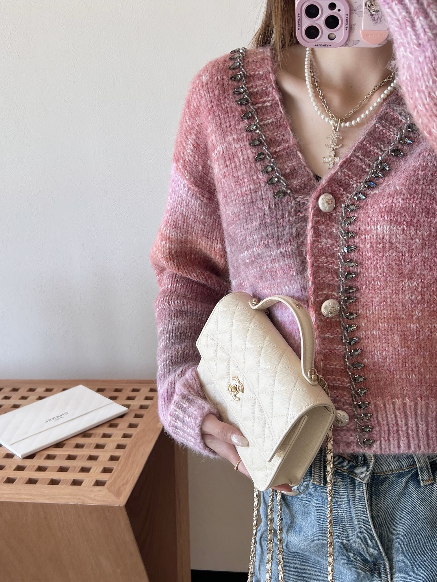 Рюкзак-мессенджер Chanel 25c - кремово-белый