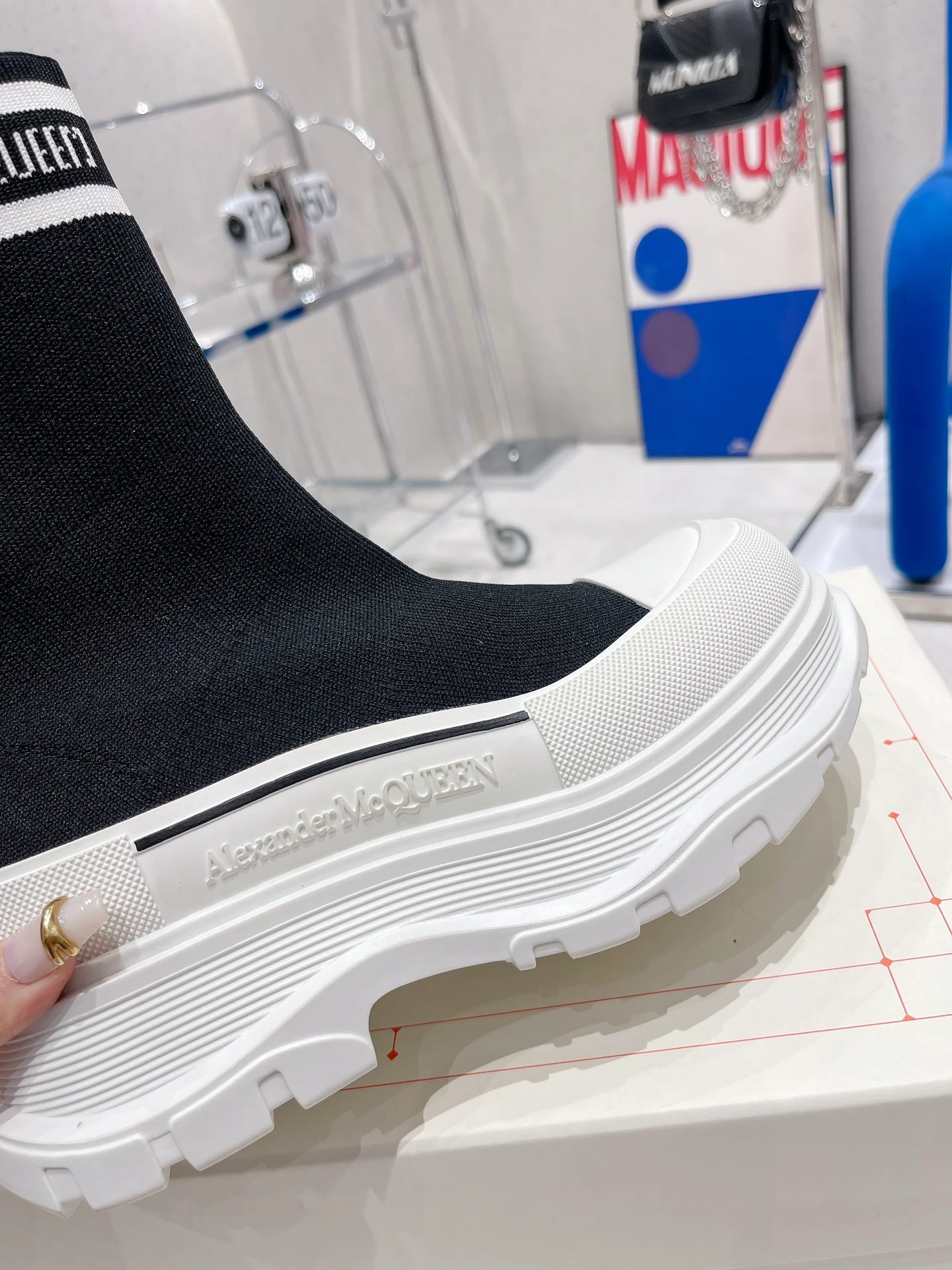 McQueen - Вязаные ботинки-носки, увеличивающие рост - 5 см