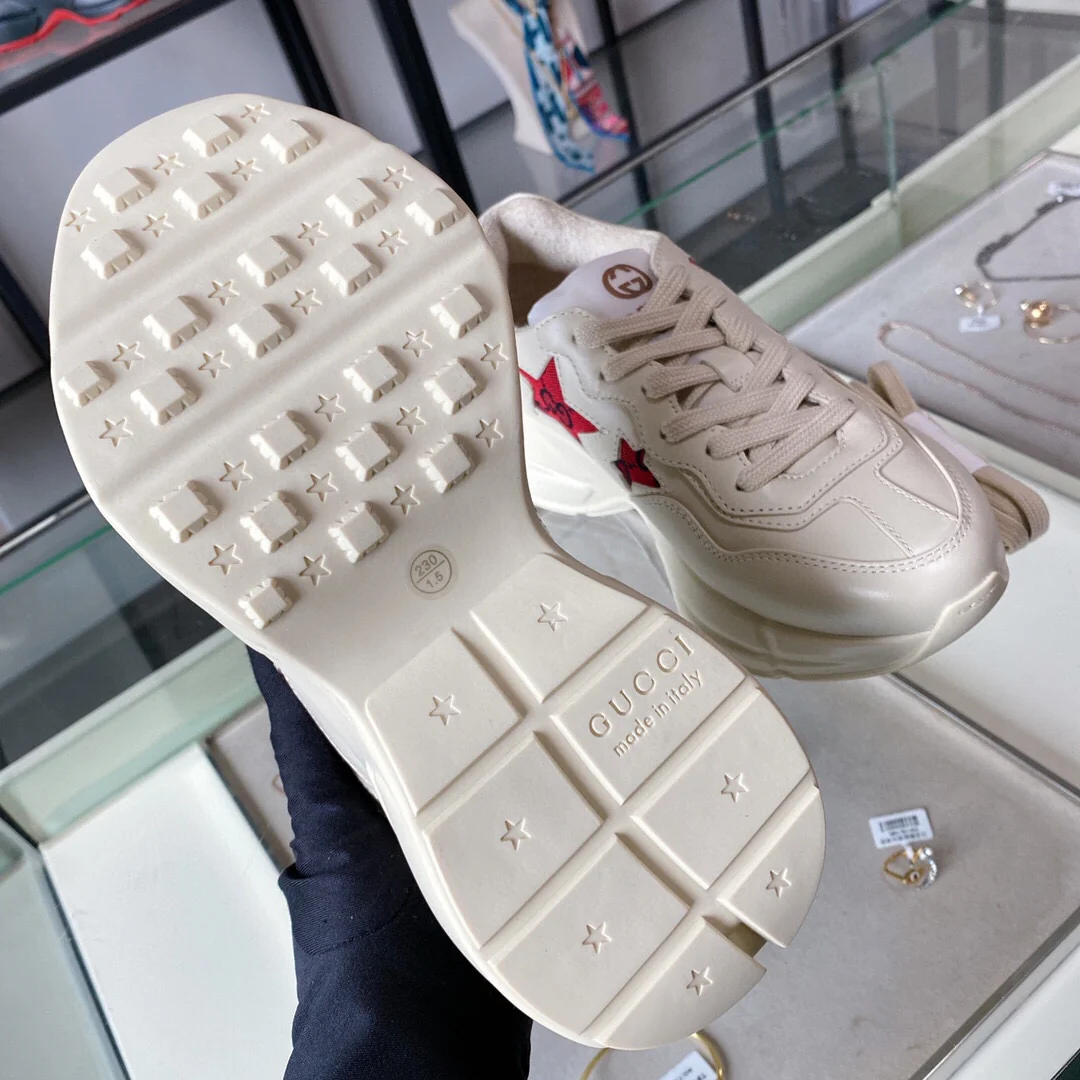Gucci - Кроссовки в стиле 