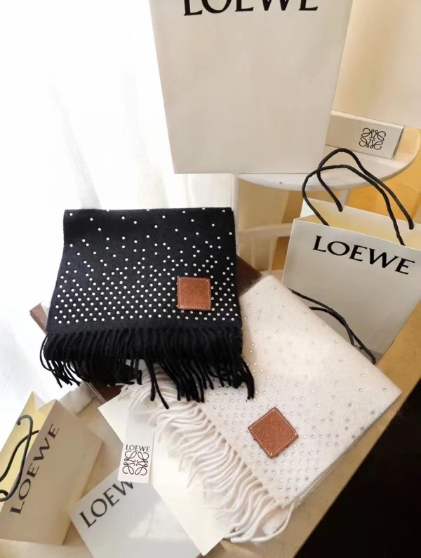 Lolwei - Длинный шарф с кожаной этикеткой и стразами - 180 см - 30 см - 90 см - Шерсть - 10 см - Кашемир