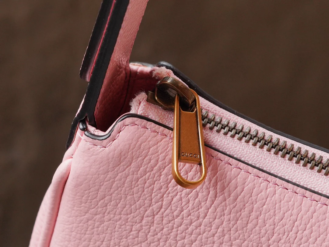 Сумка через плечо из коллекции Gucci Aphrodite - Розовая