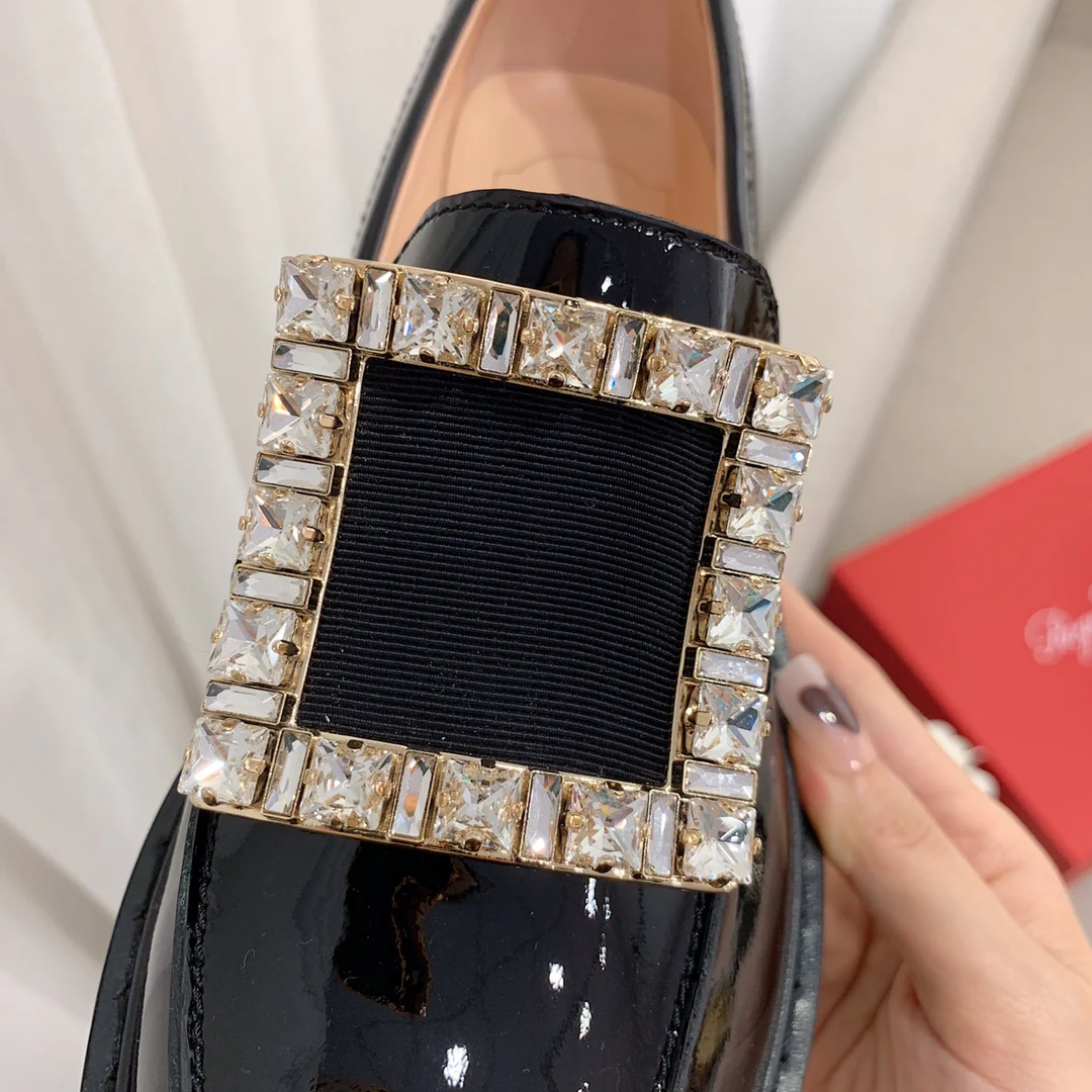 Обувь RV - 22ss - Лакированная кожа Aloes, украшенная стразами