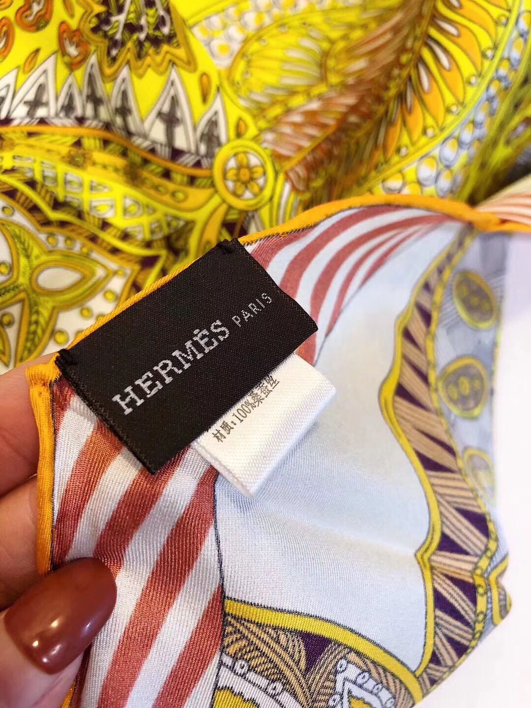 Hermes - Новейший шарф Garden Diamond - 100% - Твиловый шелк - 43-115 см