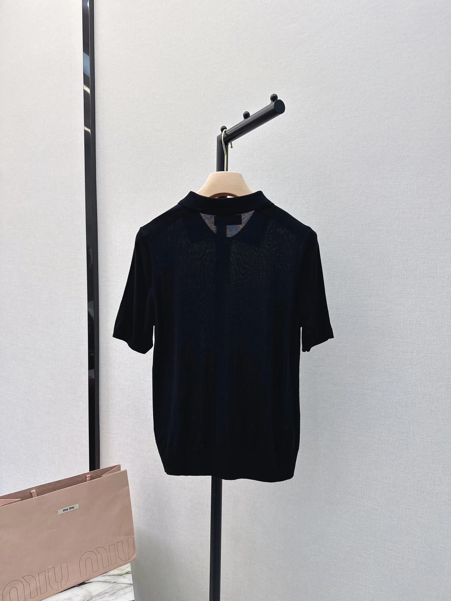 Miu Miu - 2404 - 24ss Весенне-летний новый вязаный свитер-поло - Черный
