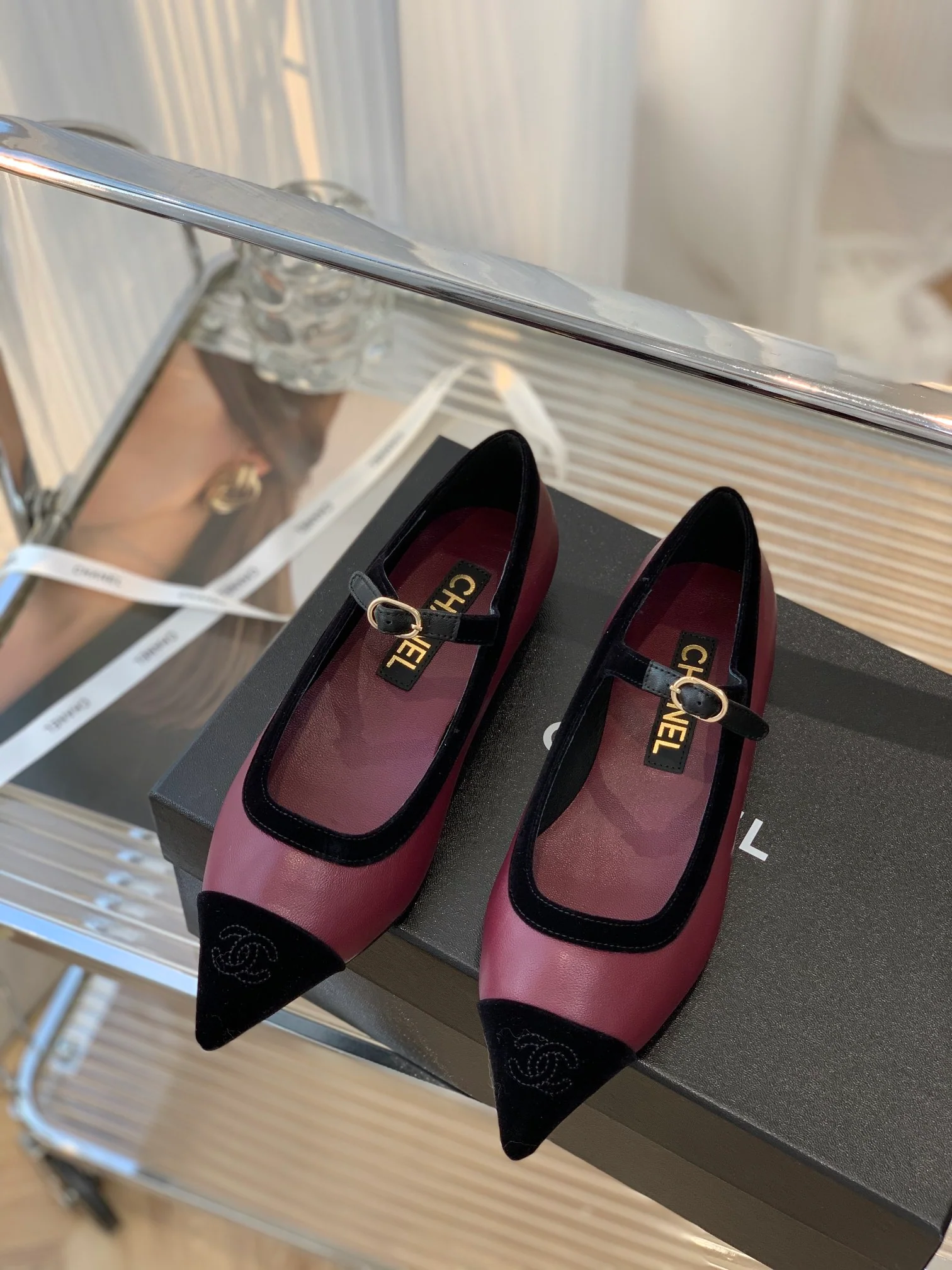 Туфли Мэри Джейн от Chanel - бархат и овечья кожа - фиолетовые