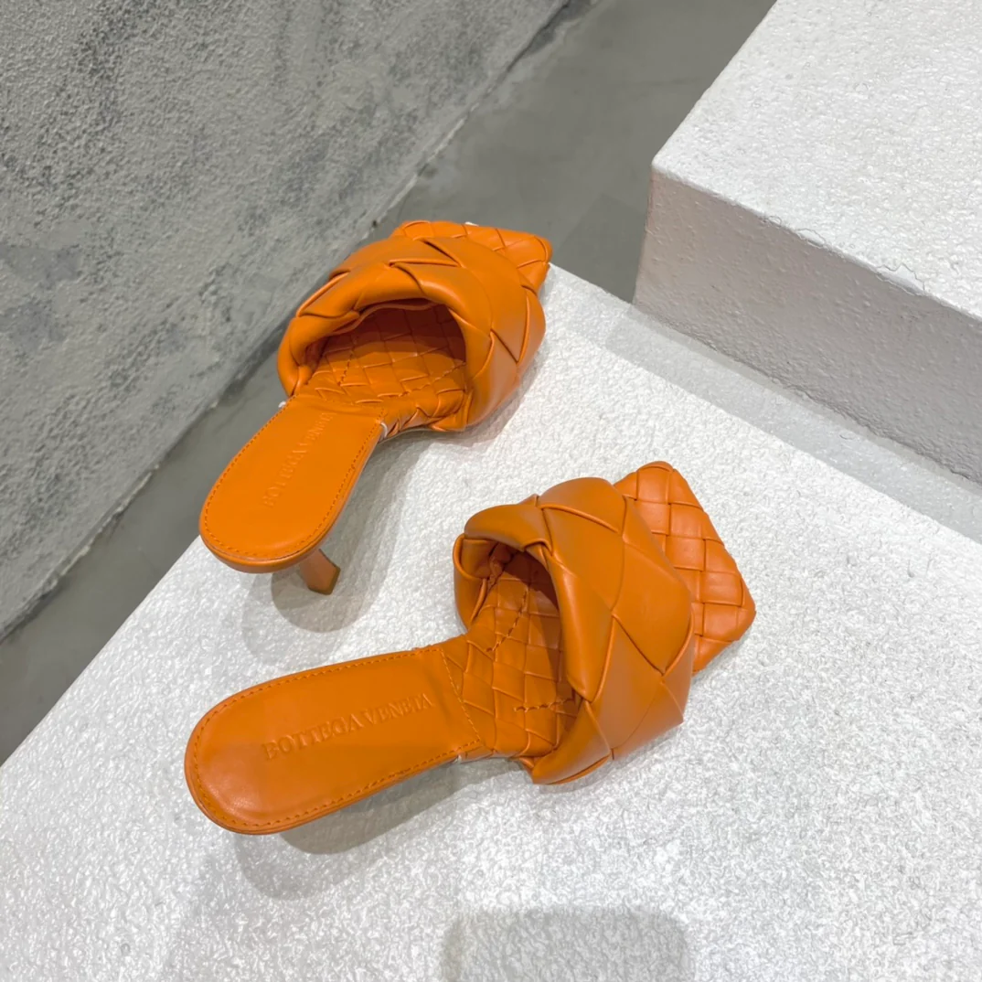 Новинка сезона весна/лето 2021 от BV - Плоские плетеные сандалии на шпильке - Оранжевые