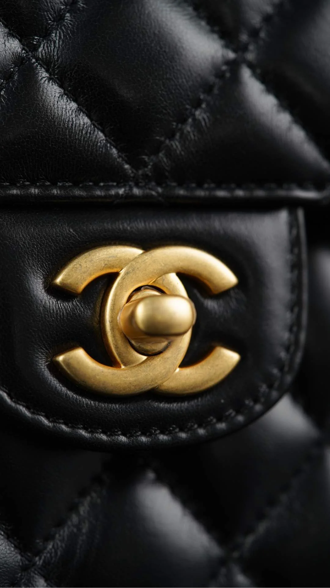 Сумка Chanel 25p Handle Flap Bag (квадратная) - черно-золотая