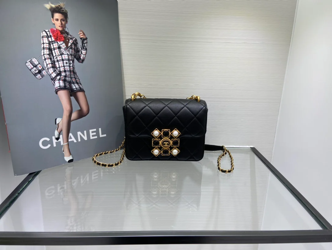 Сумка Chanel Coco Kingdom на цепочке