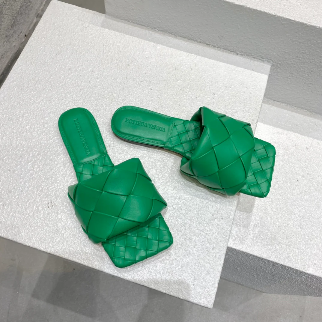 BV - Плетеные сандалии - Зеленые