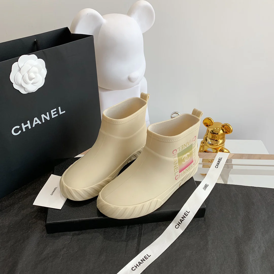 Chanel - Потрясающие ботинки на платформе - Резиновые сапоги