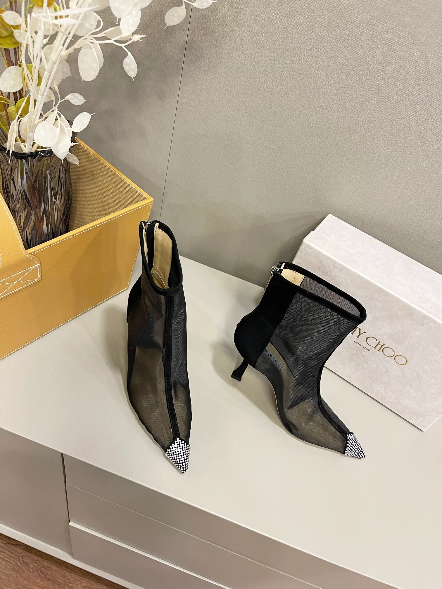 Новинка сезона осень/зима 2022 от Jimmy - Ботильоны на шпильке - Прозрачно-черные