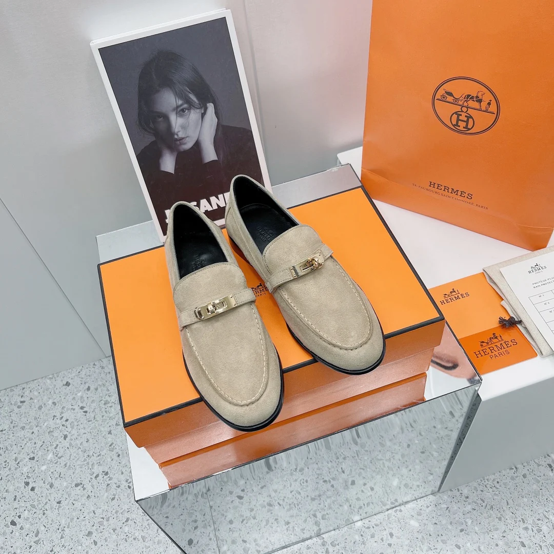 Туфли Hermes с пряжкой из нержавеющей стали