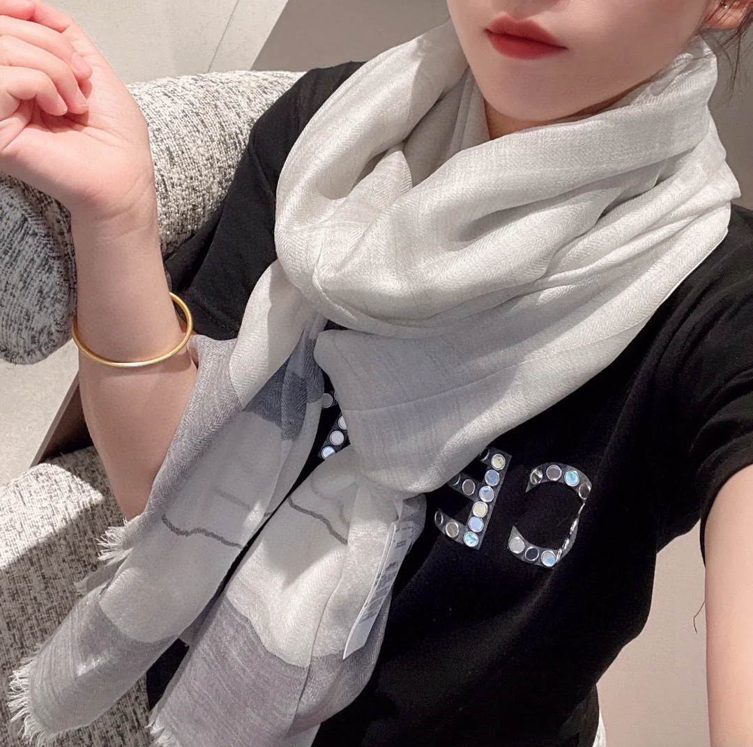 Кашемировый шарф Burberry Wave с волнистой текстурой - 105 см x 180 см - серый