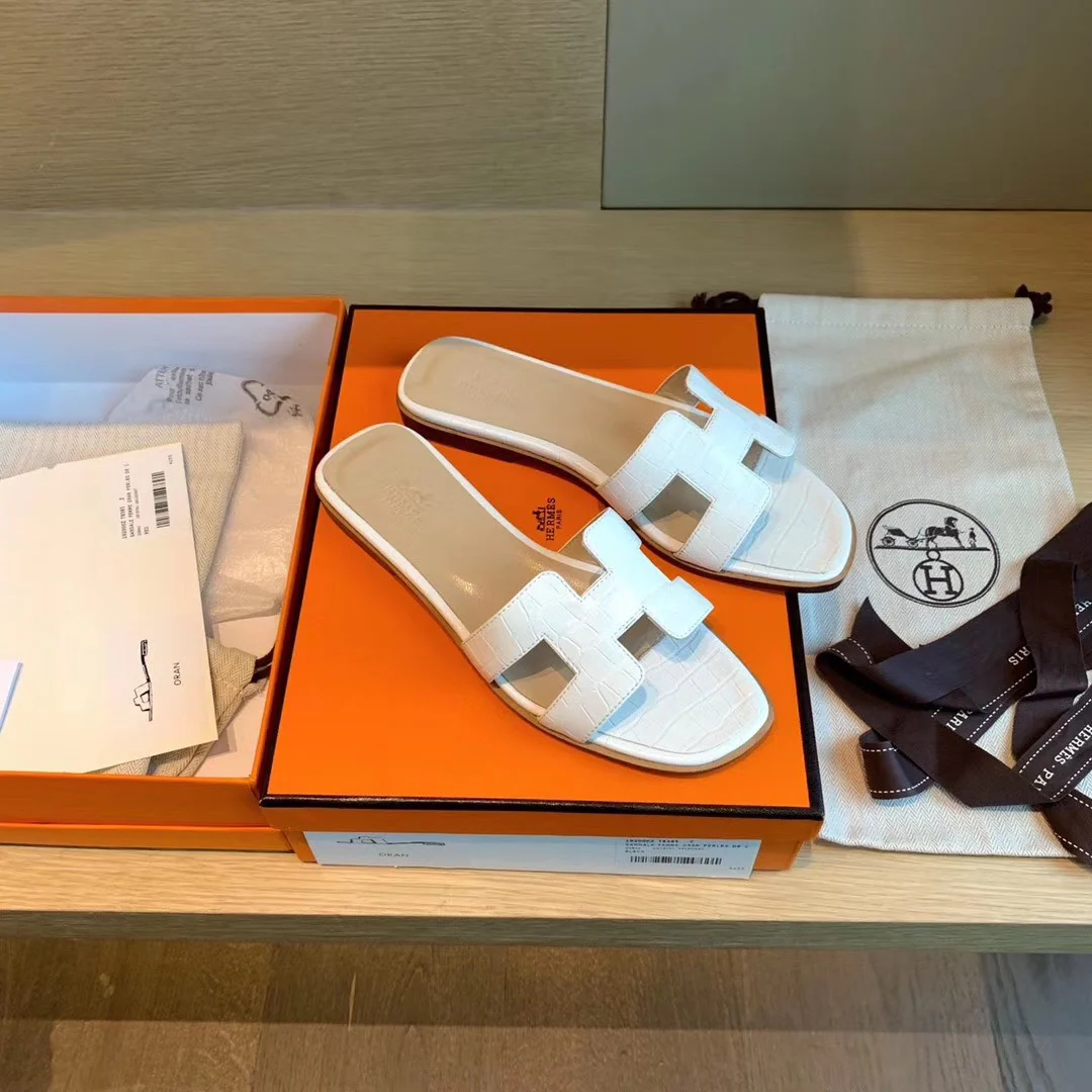 Классические тапочки Hermes H - белый с текстурой камня