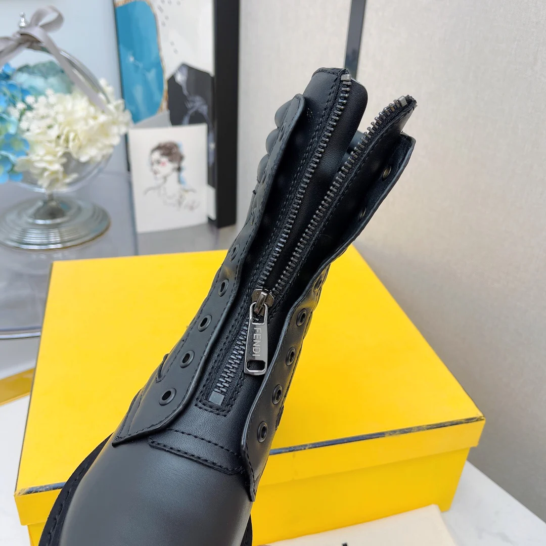 Ботильоны Fendi на молнии