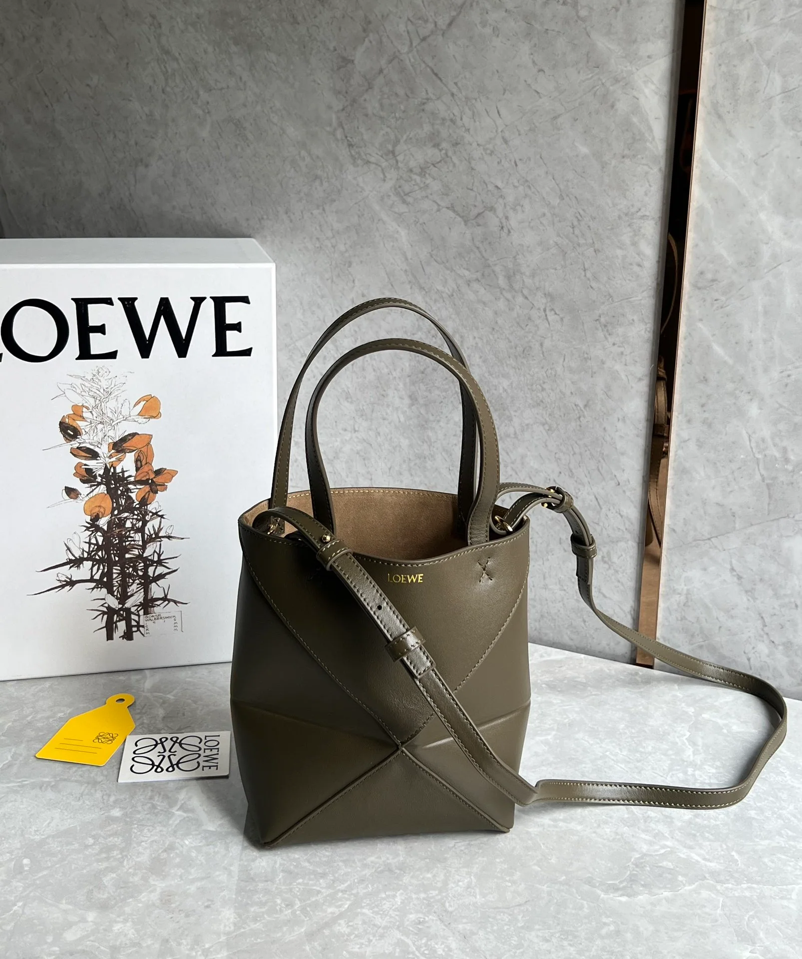 Сумка-тоут Loewe Puzzle Fold, цвет хаки, мини.