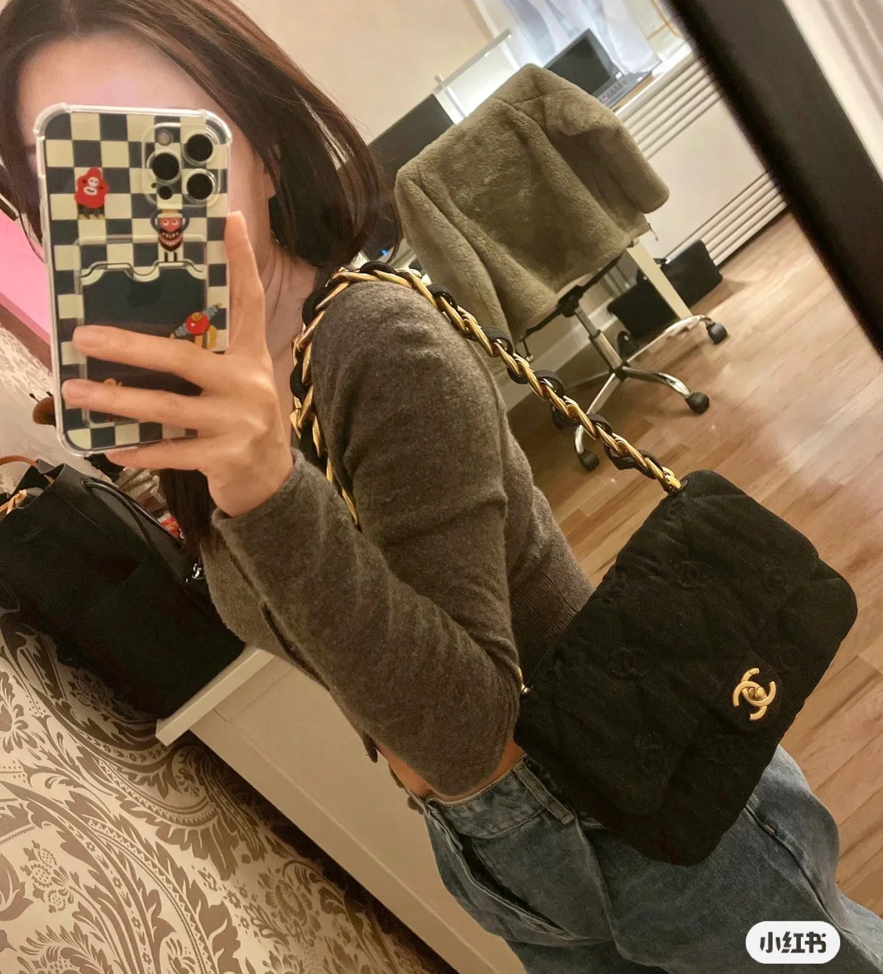 Сумка Chanel CF Chunky Chain Denim Shoulder Bag 2022 года, черная, 27 см.