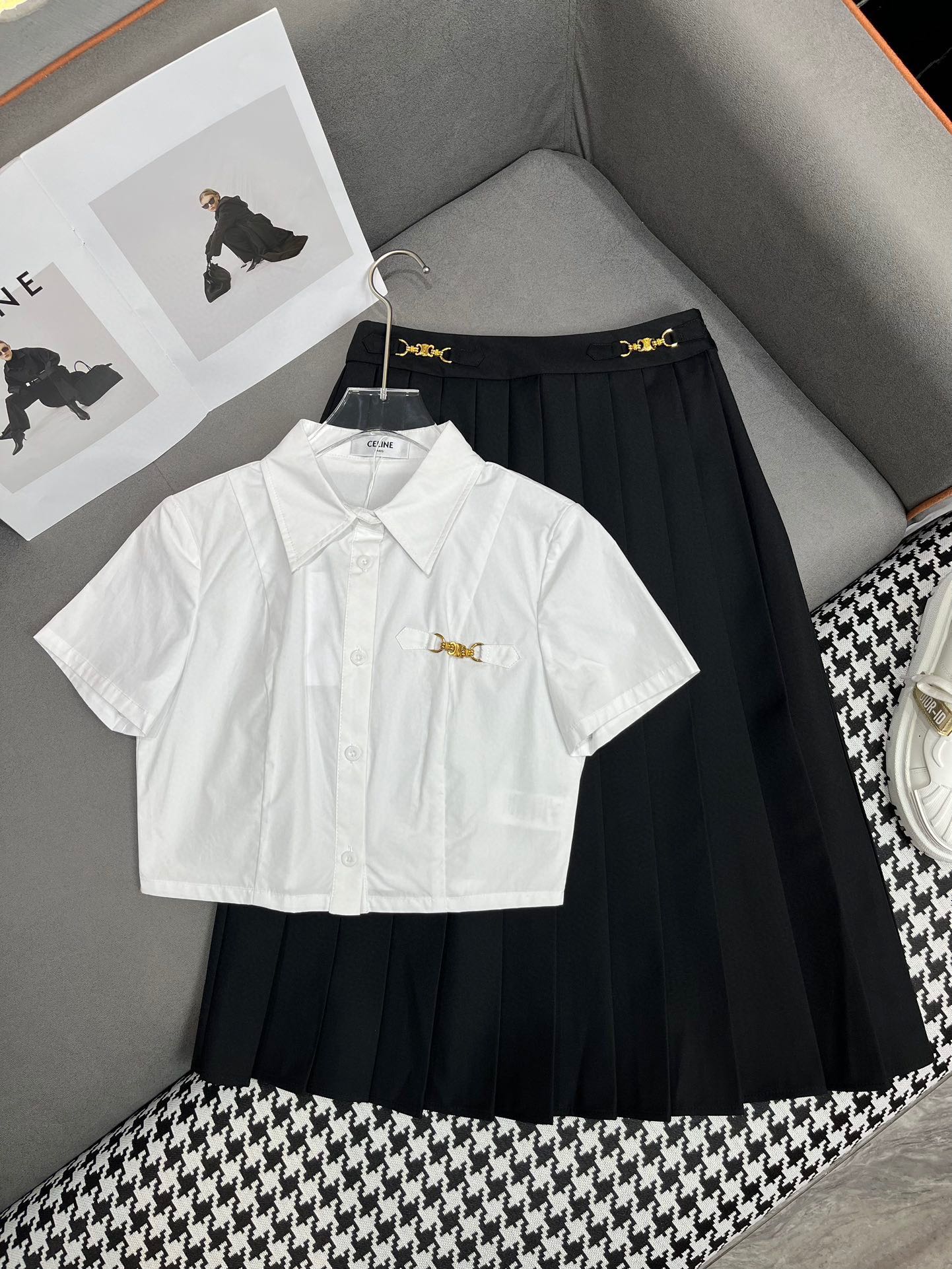Celine 2403-24ss Летний новый комплект: короткая рубашка и длинная юбка - Черный