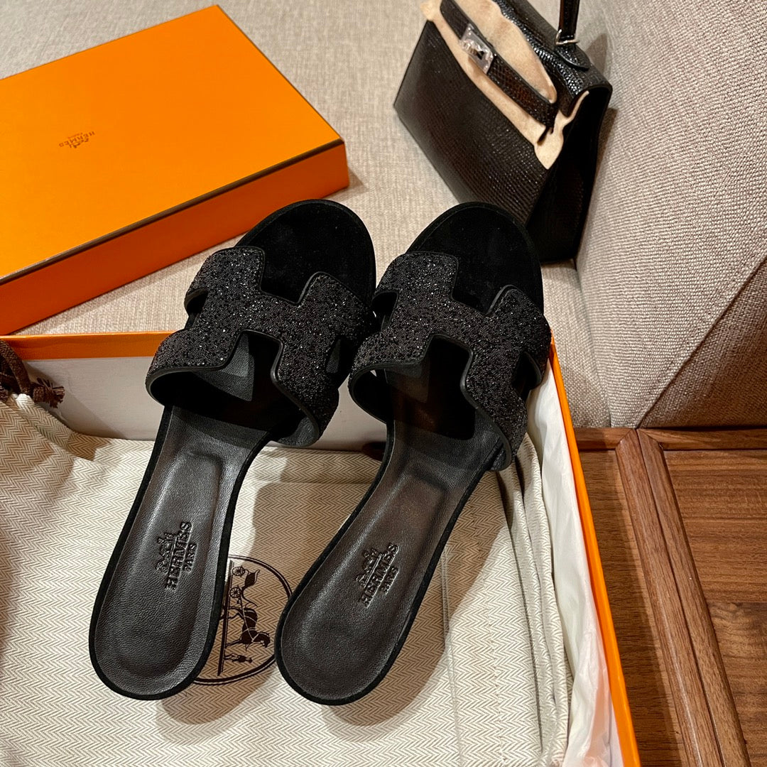 Босоножки Hermes на среднем каблуке с бриллиантовой гравировкой - 3