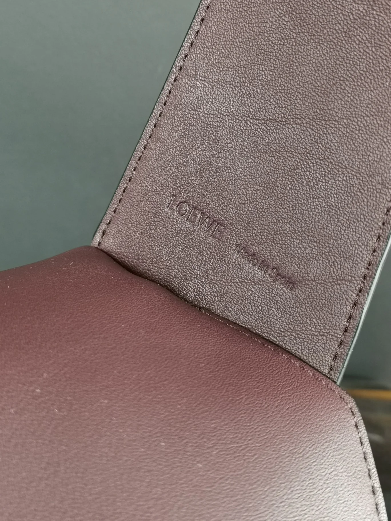 Сумка-хобо Loewe-puzzle-hobo-handbag-4