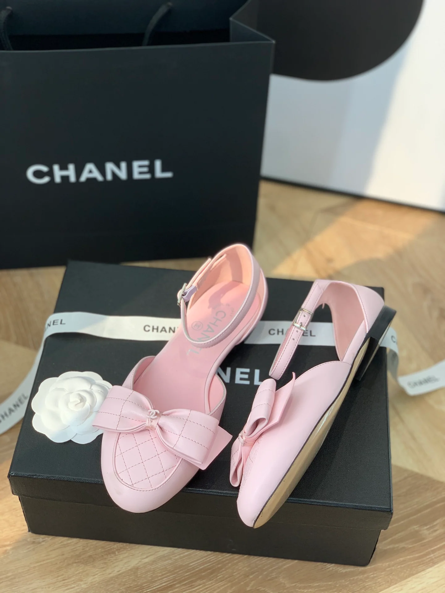 Chanel - Сандалии с закрытым носком - Балетки