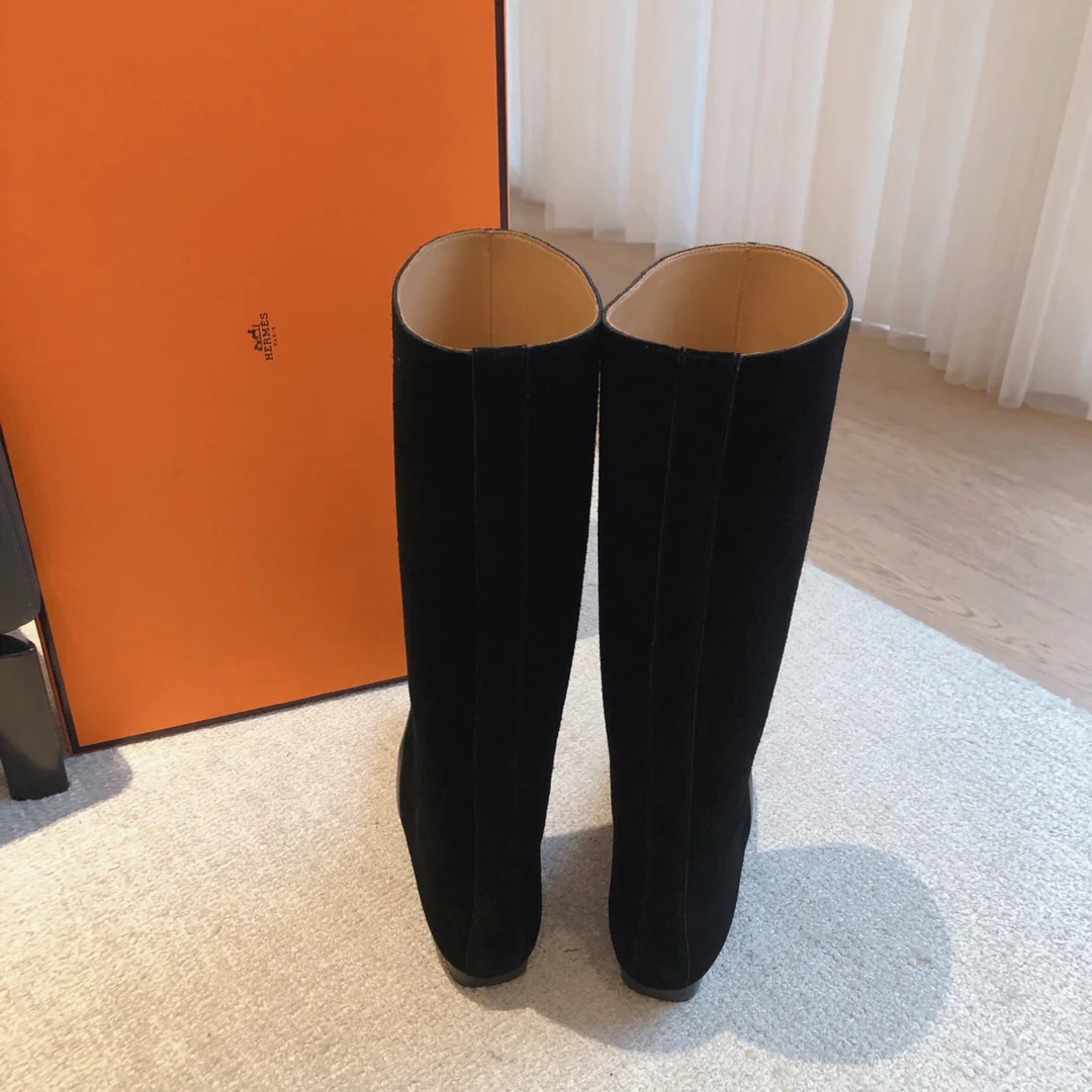 Новинка 2023 года от Hermes - Сапоги из телячьей кожи - Черные