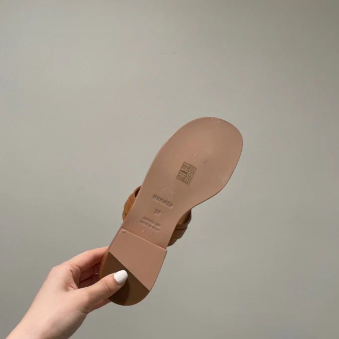 Кожаные тапочки Hermes-kelly