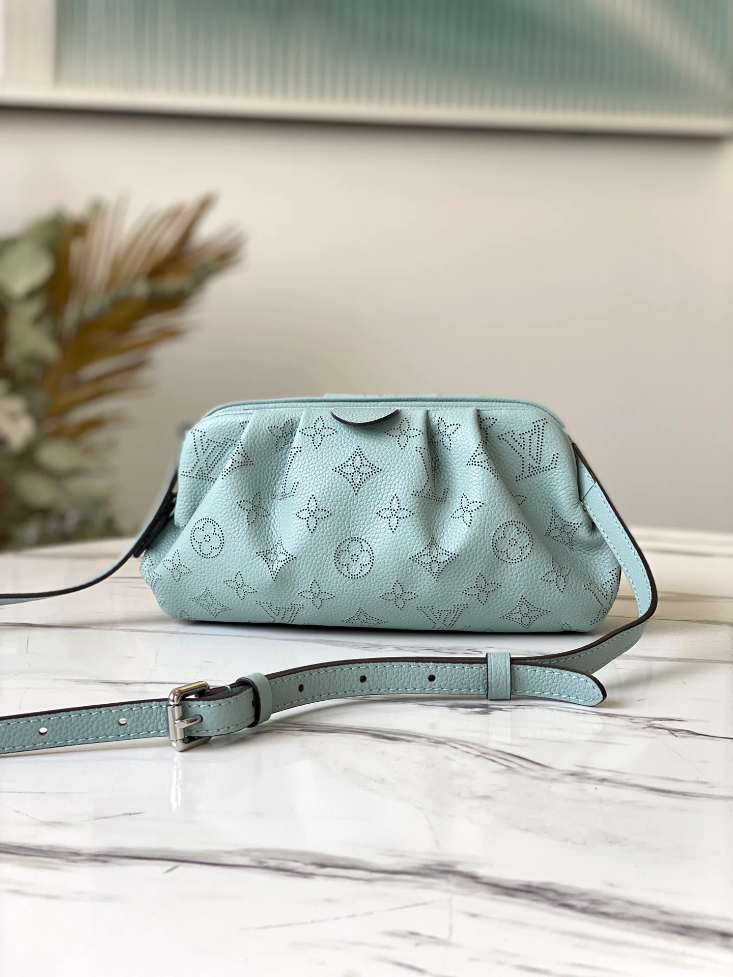 lv-m80094-scala-mini handbag