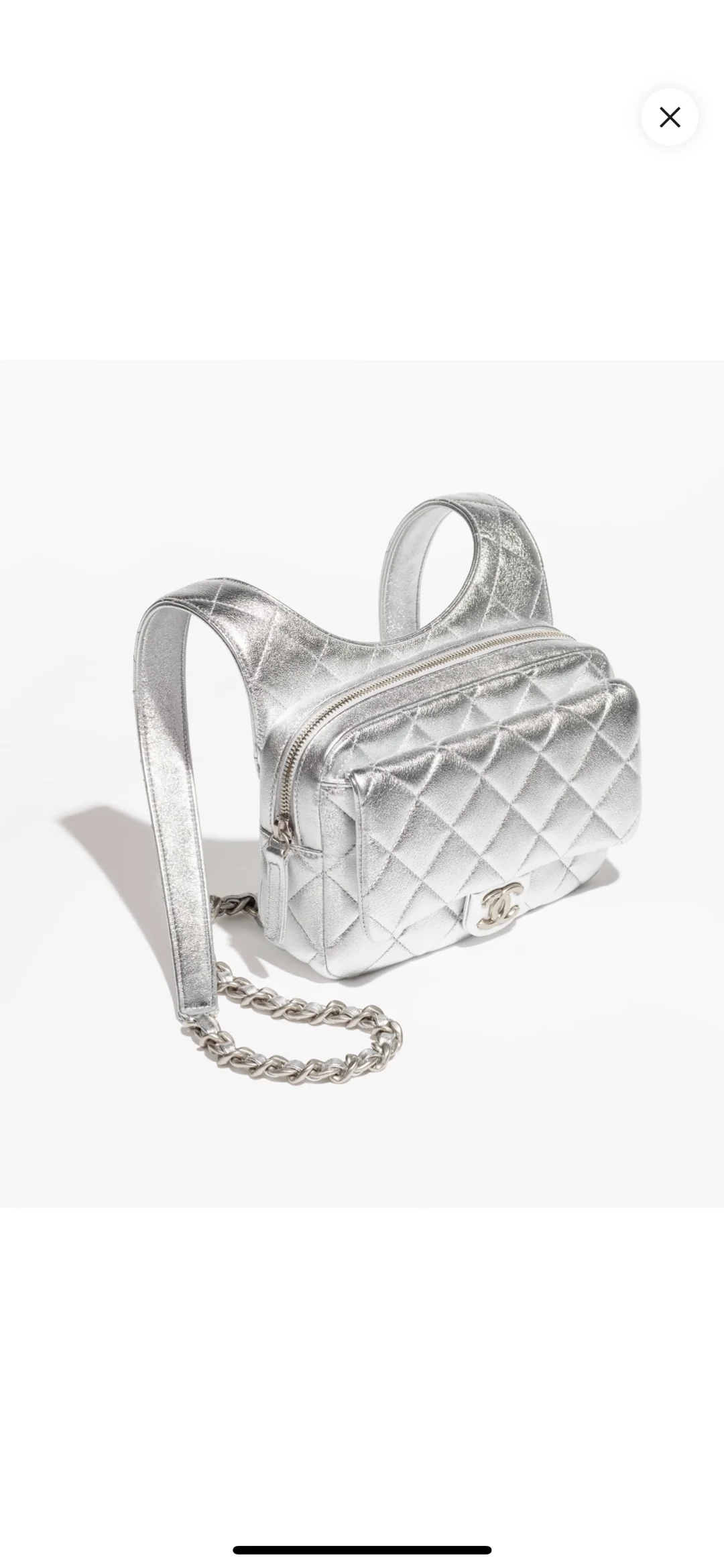 Новая коллекция Chanel весна/лето - сумка-хобо - сумка-мессенджер в стиле хиппи - серебристая