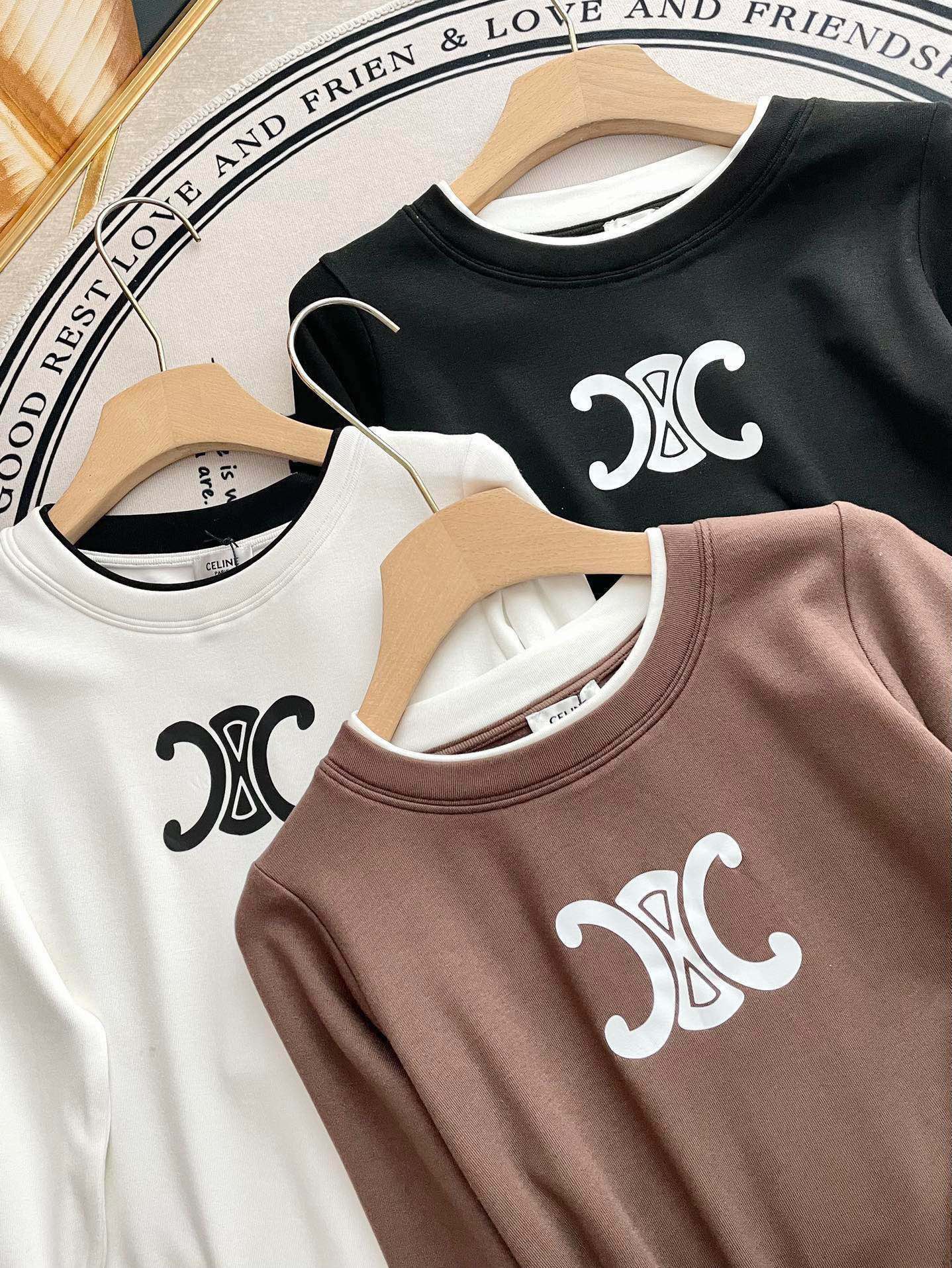 Celine-2404 Топ с длинными рукавами и принтом Триумфальной арки, цветные блоки, матовая поверхность, коричневый и черный