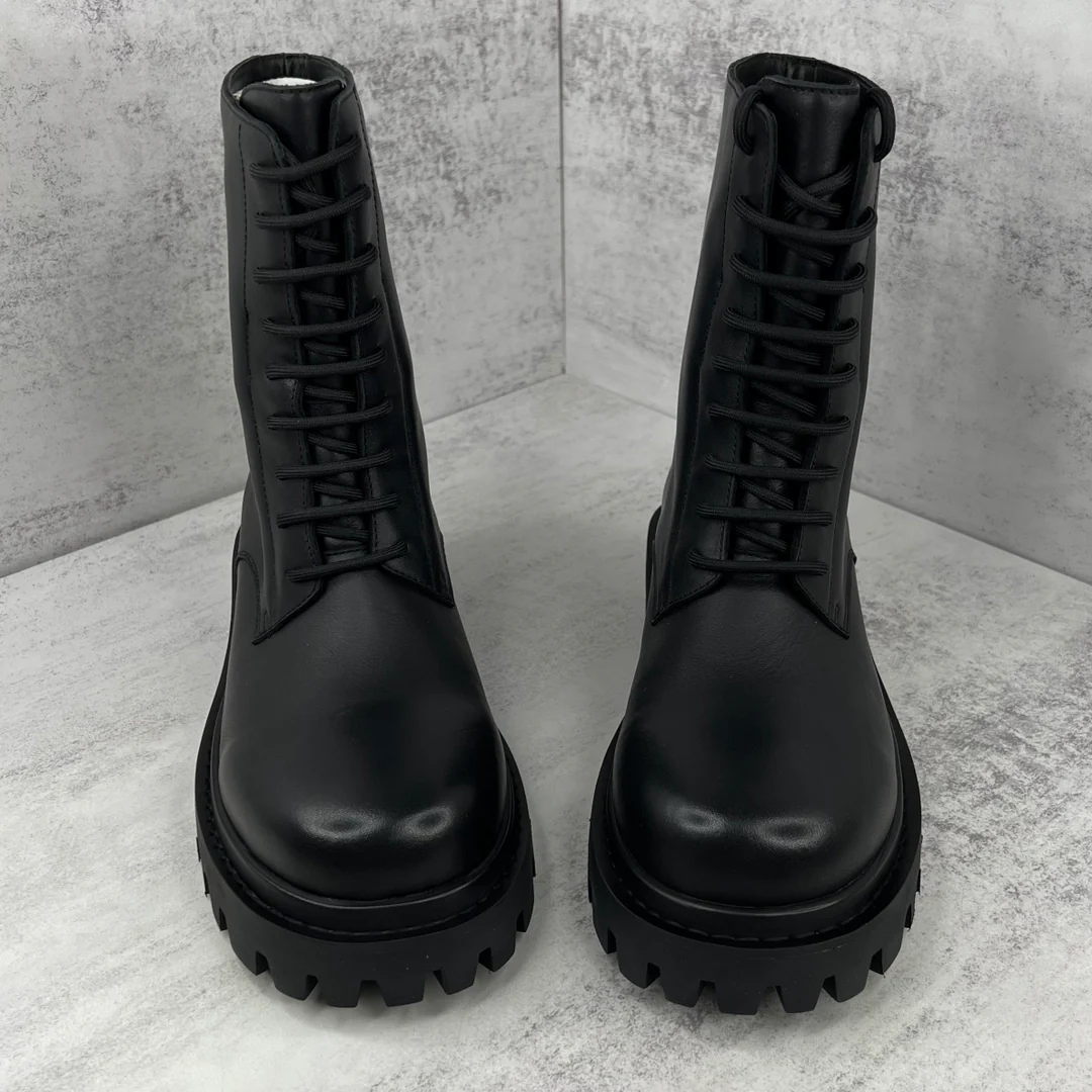 Повседневные ботинки Balenciaga Strike 22s на платформе, шнуровки, полностью кожаные.