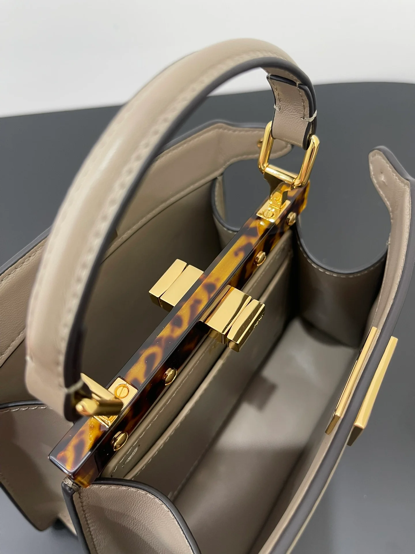 Fendi-peekaboo-i-see-u-small-khaki