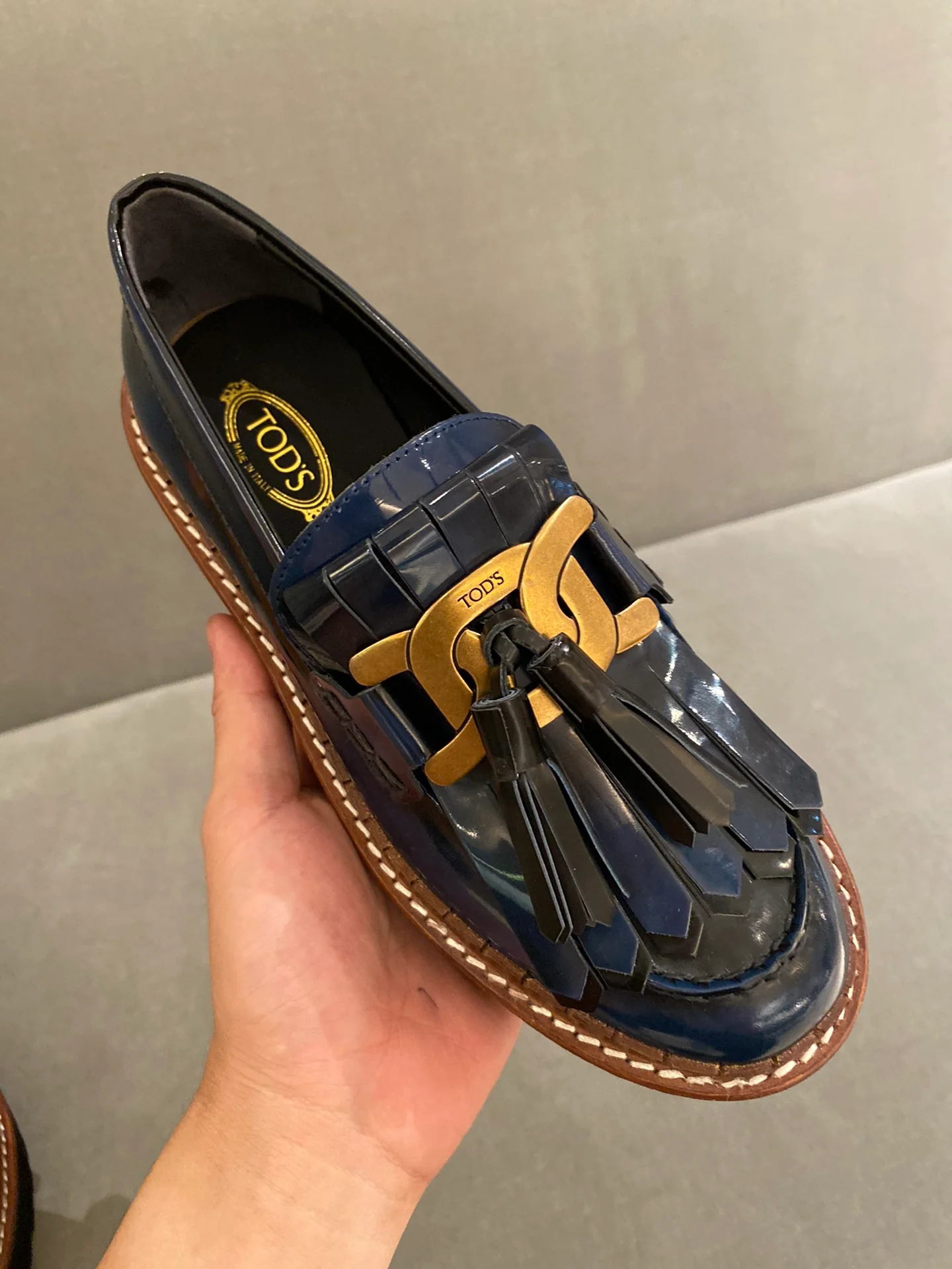 Лоферы Tods на платформе с кисточками - 2 шт.